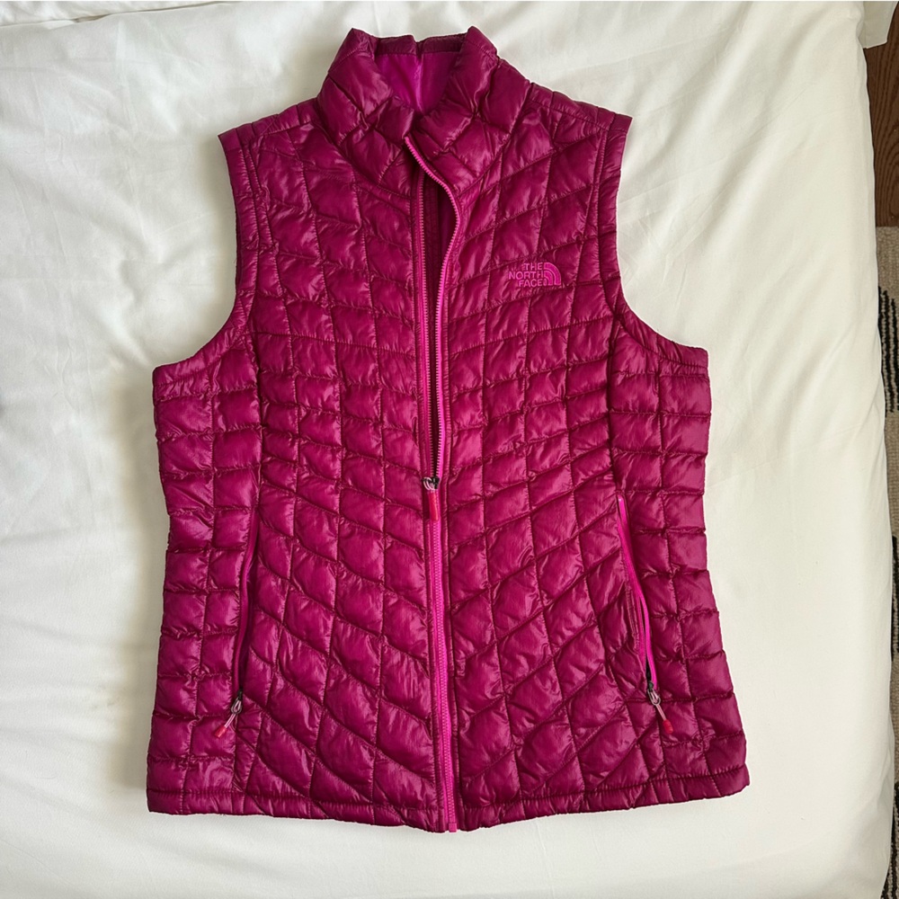 The North Face ThermoBall Eco Vest – Size M – Fuchsia